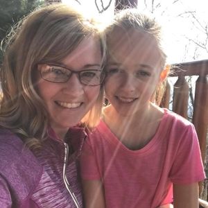 Meet your Posher, Hollie